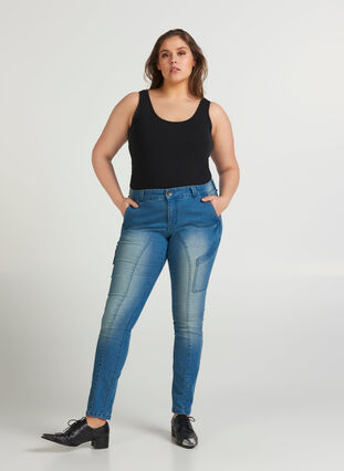 Ekstra slim fit Sanna jeans, Light blue denim, Model image number 2
