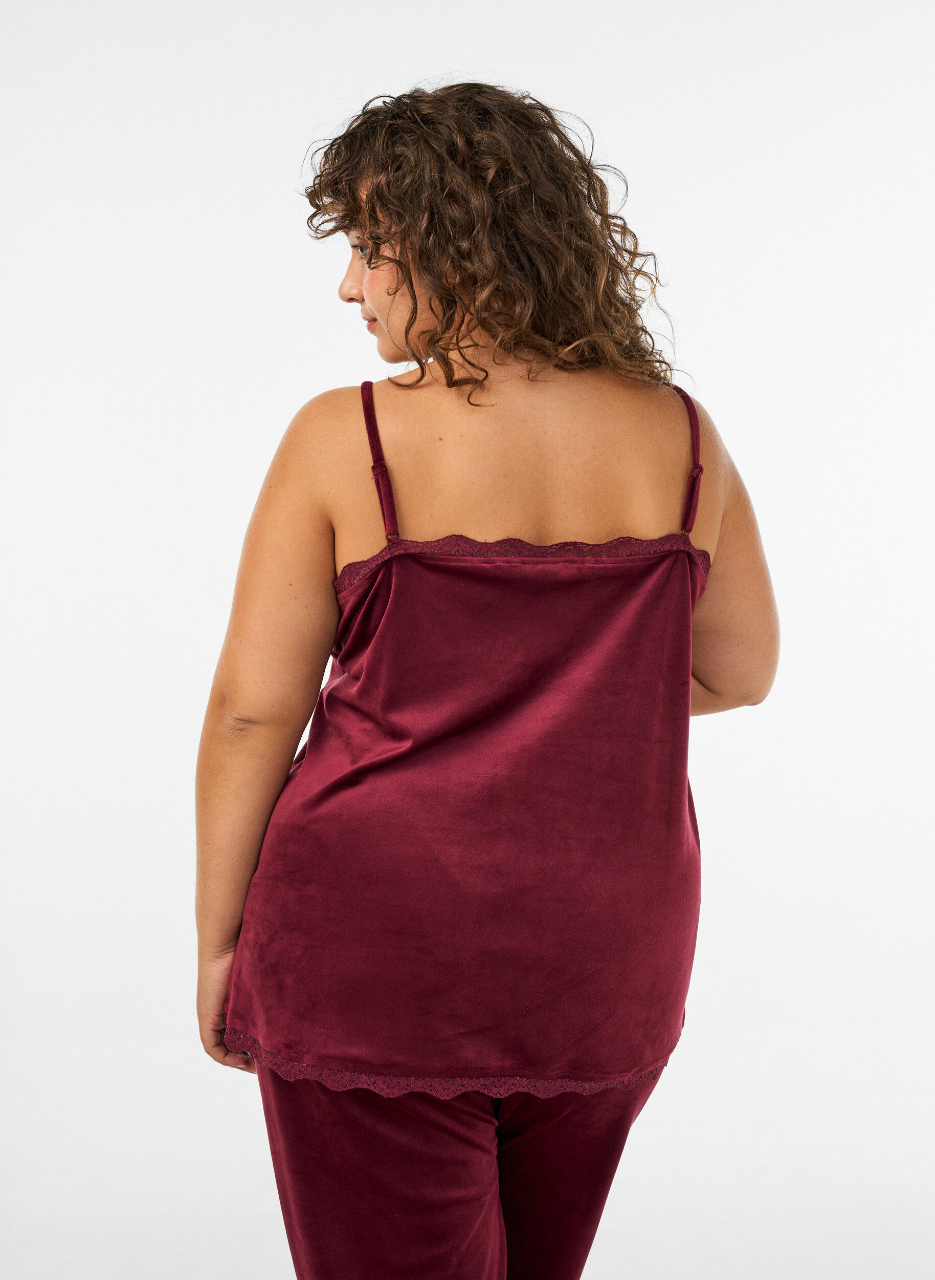 ZizziVelourtop med blondekanter, R&oslash;d, Model image number 2