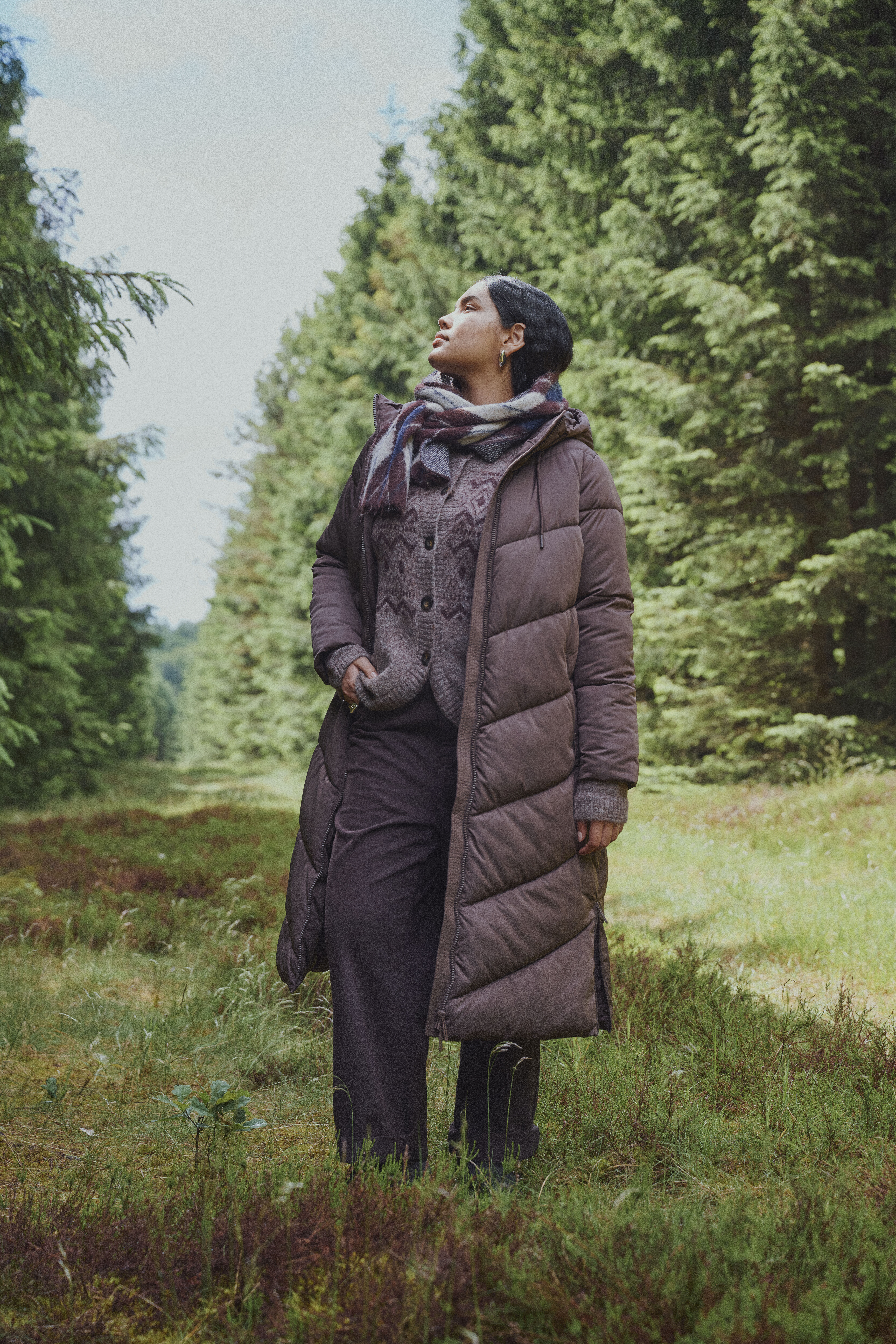 Varmt skovlook i jordtoner, , Model