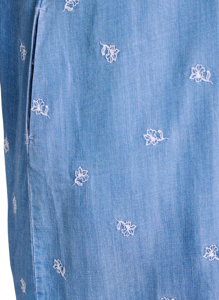 Kjole i lyocell med denimlook og broderede blomster, Bl&aring;, Packshot image number 3