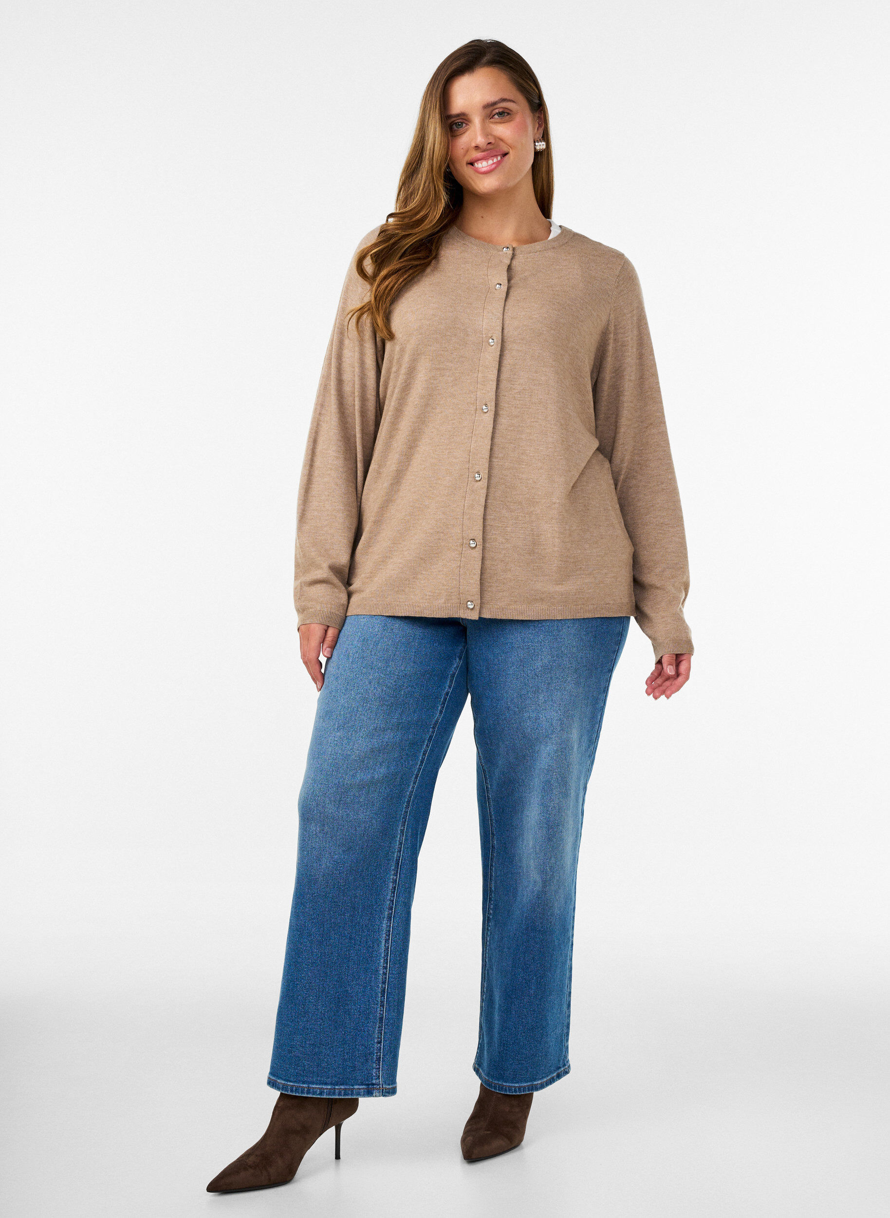 ZizziCardigan med runde knapper, Beige, Model image number 1