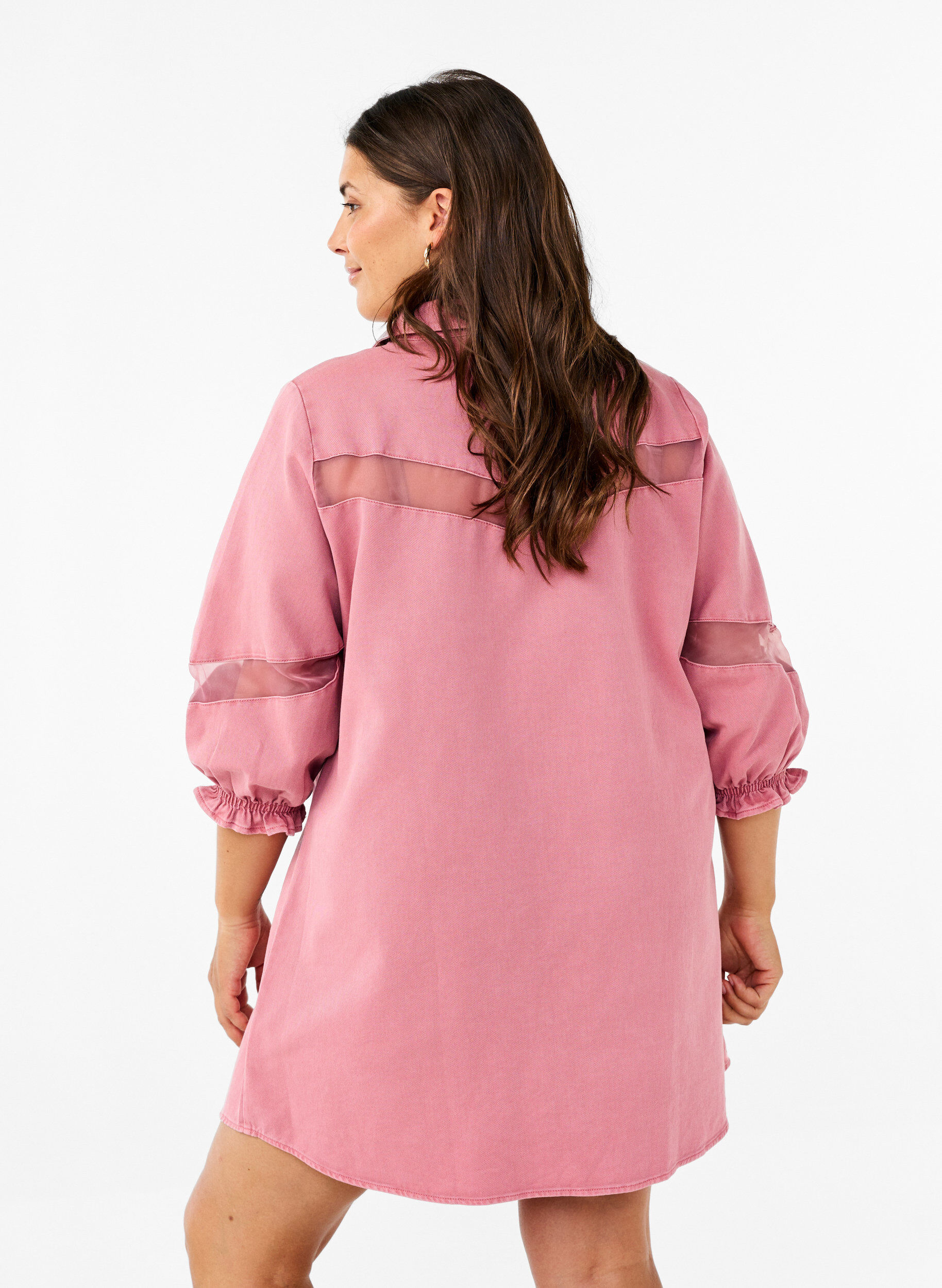 Zizzi Farvet denim skjortekjole med meshdetaljer, Heather Rose, Model image number 1
