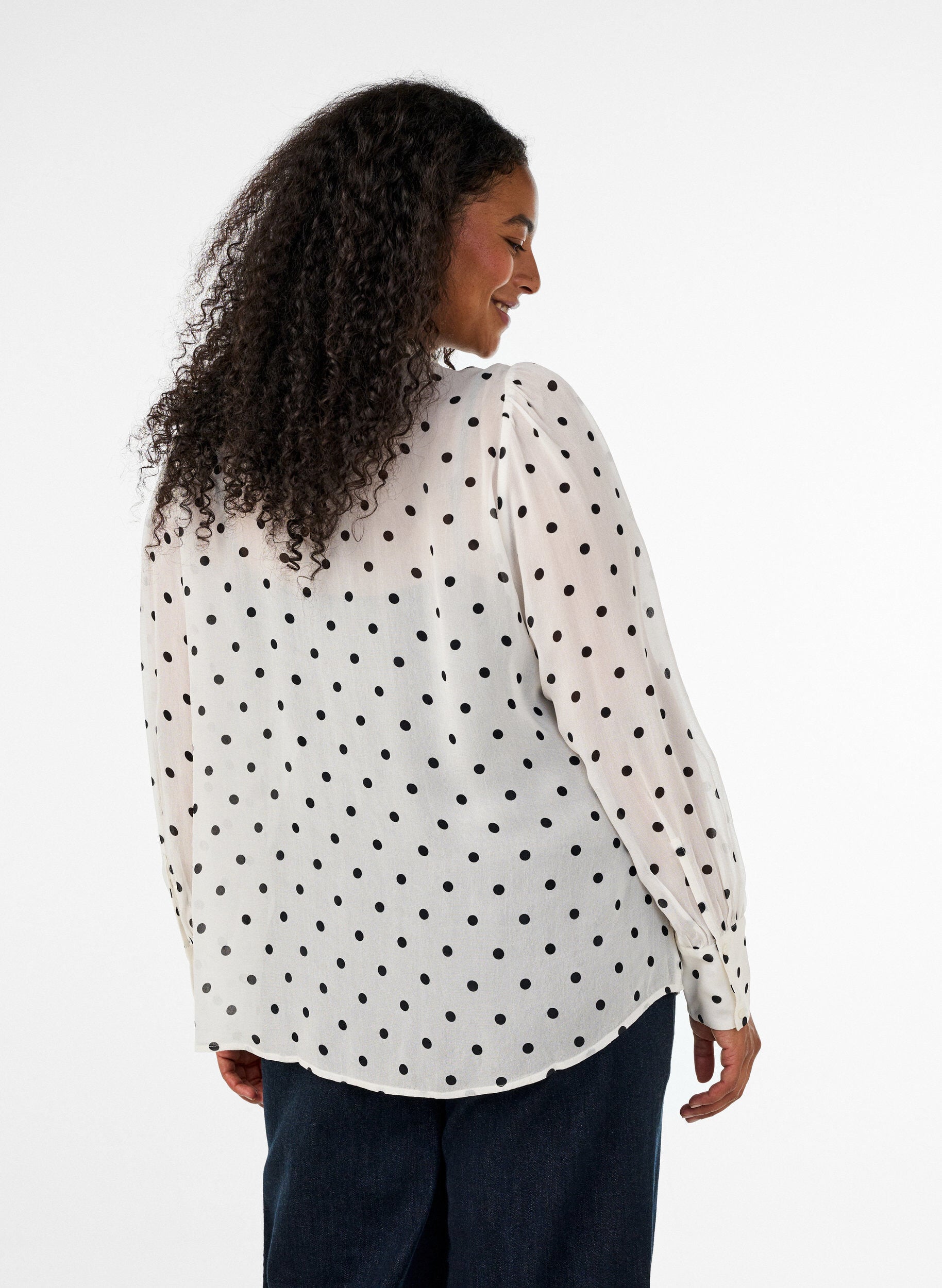 ZizziSkjortebluse i viskose med fl&aelig;sekrave, Hvid, Model image number 2