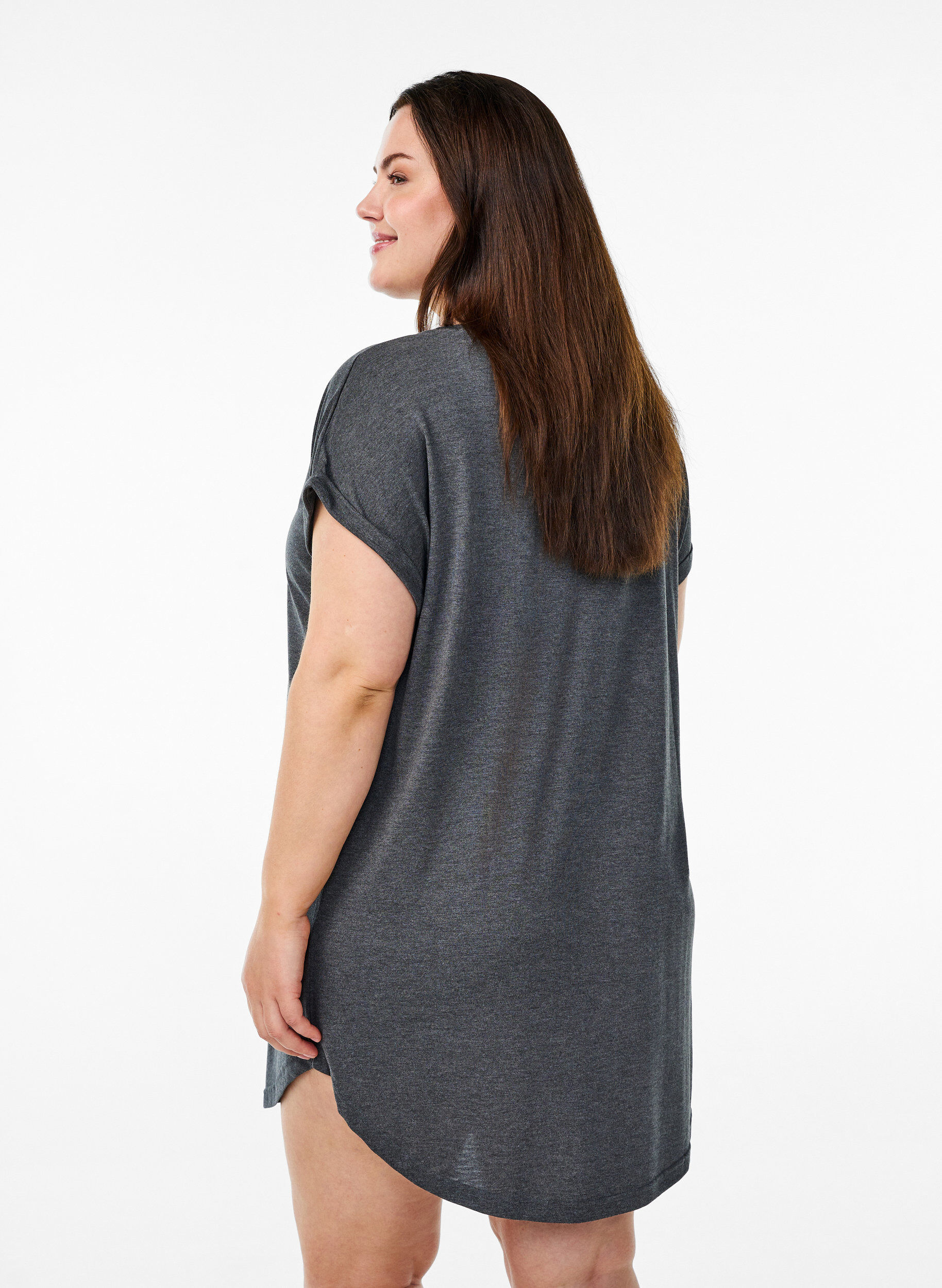 Zizzi Kort&aelig;rmet natkjole med tekstprint, Sort, Model image number 2