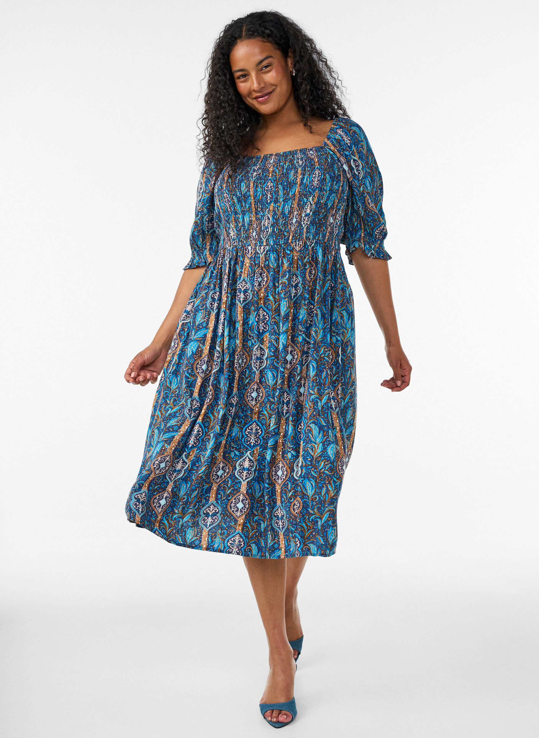 Sommerkjole i viskose med paisleyprint, Bl&aring;, Model