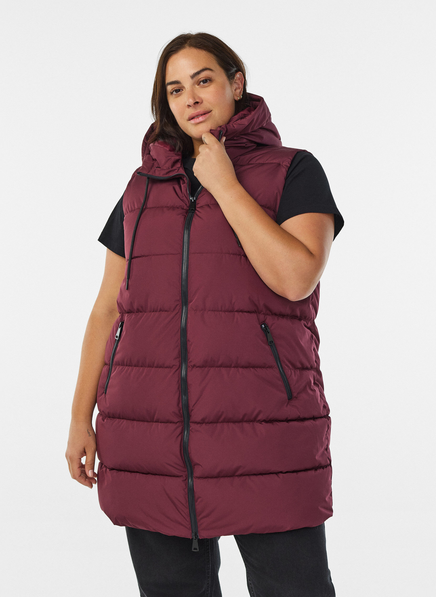 ZizziLang vest med h&aelig;tte og lommer, R&oslash;d, Model image number 0