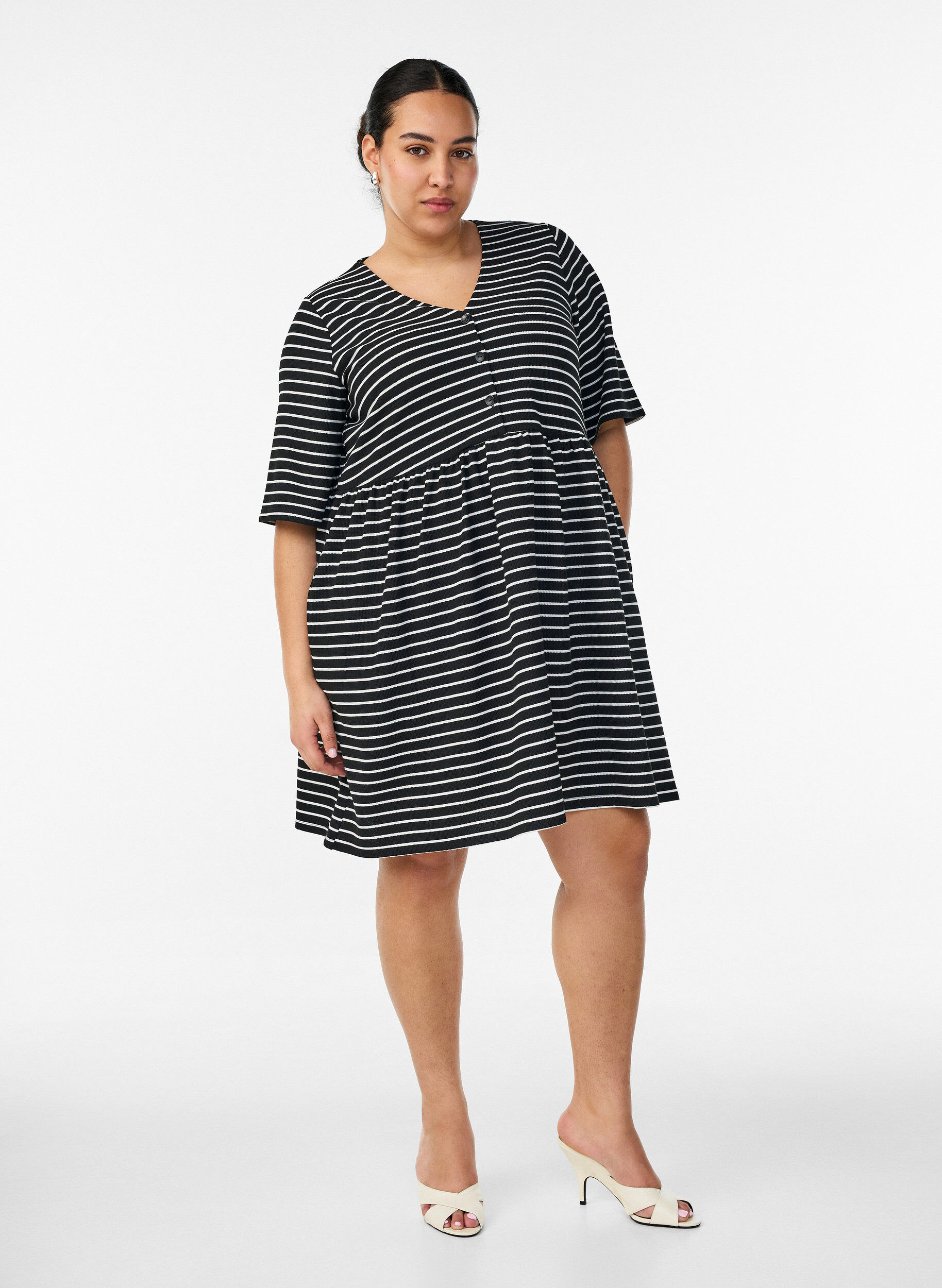 ZizziKjole med ribbet struktur og empire sk&aelig;ring, Hvid, Model image number 1