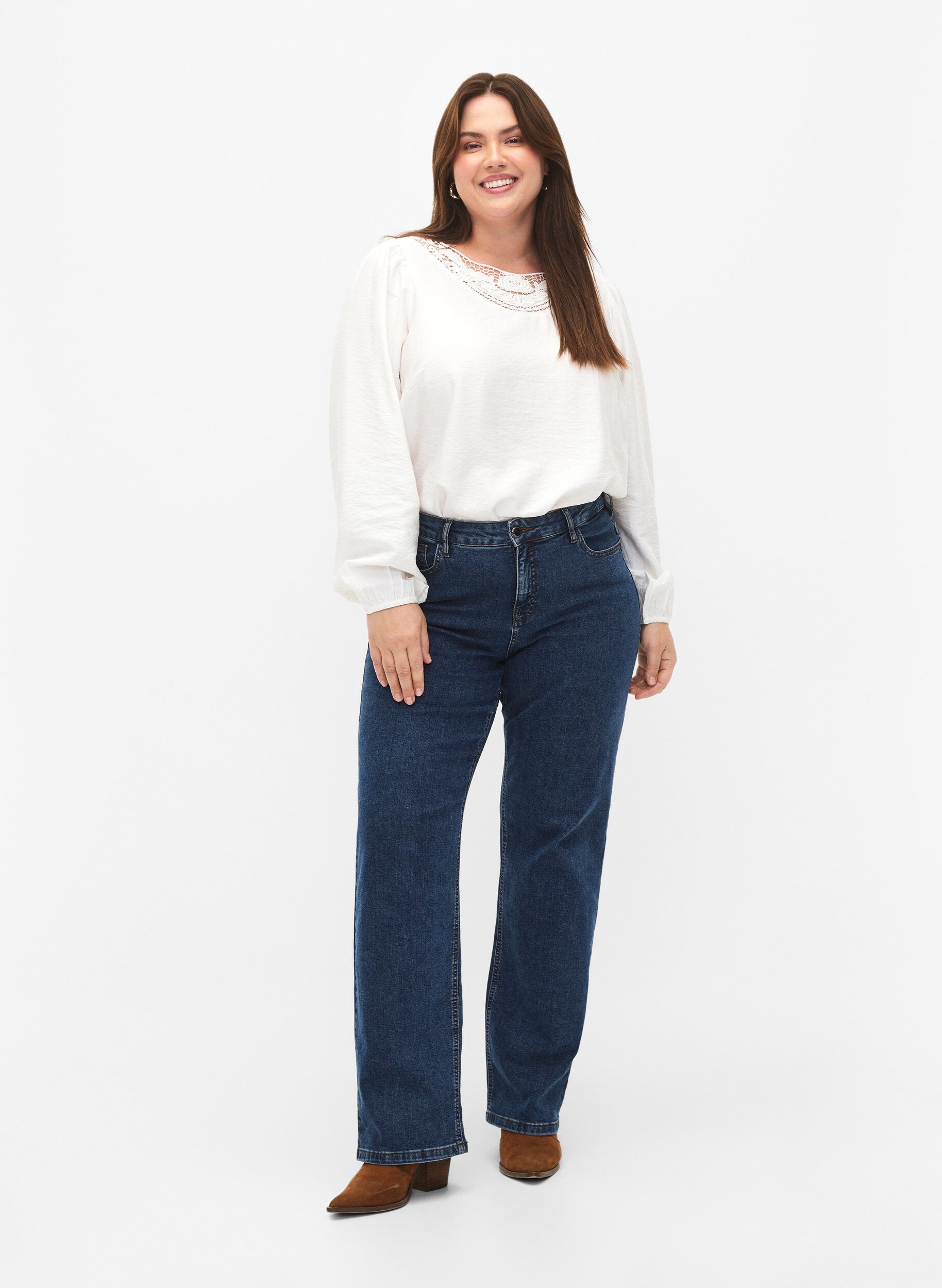 Zizzi Bluse i viskose med crochet detalje, Bright White, Model image number 2