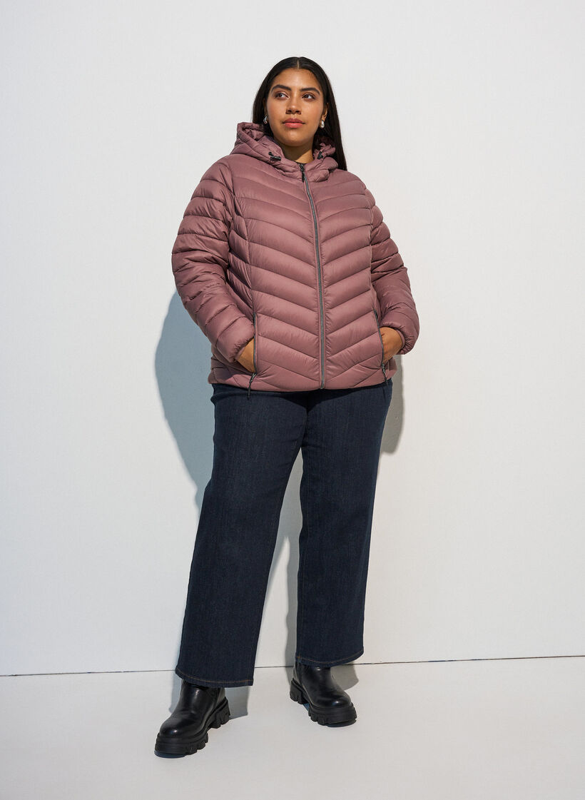 Letv&aelig;gts jakke med h&aelig;tte, Lyser&oslash;d, Model image number 1