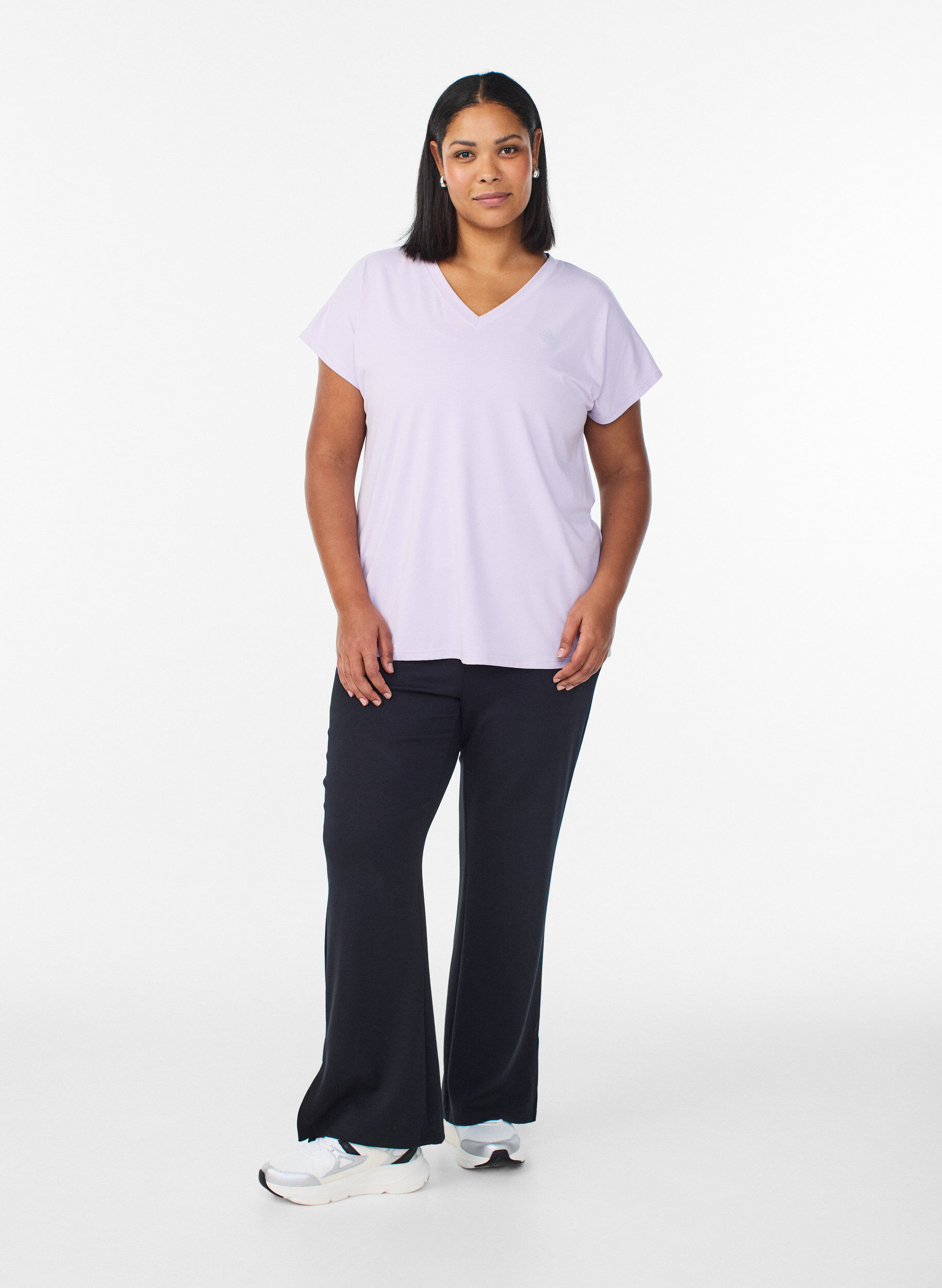 ZizziL&oslash;s tr&aelig;nings t-shirt med v-hals, Lilla, Model image number 1
