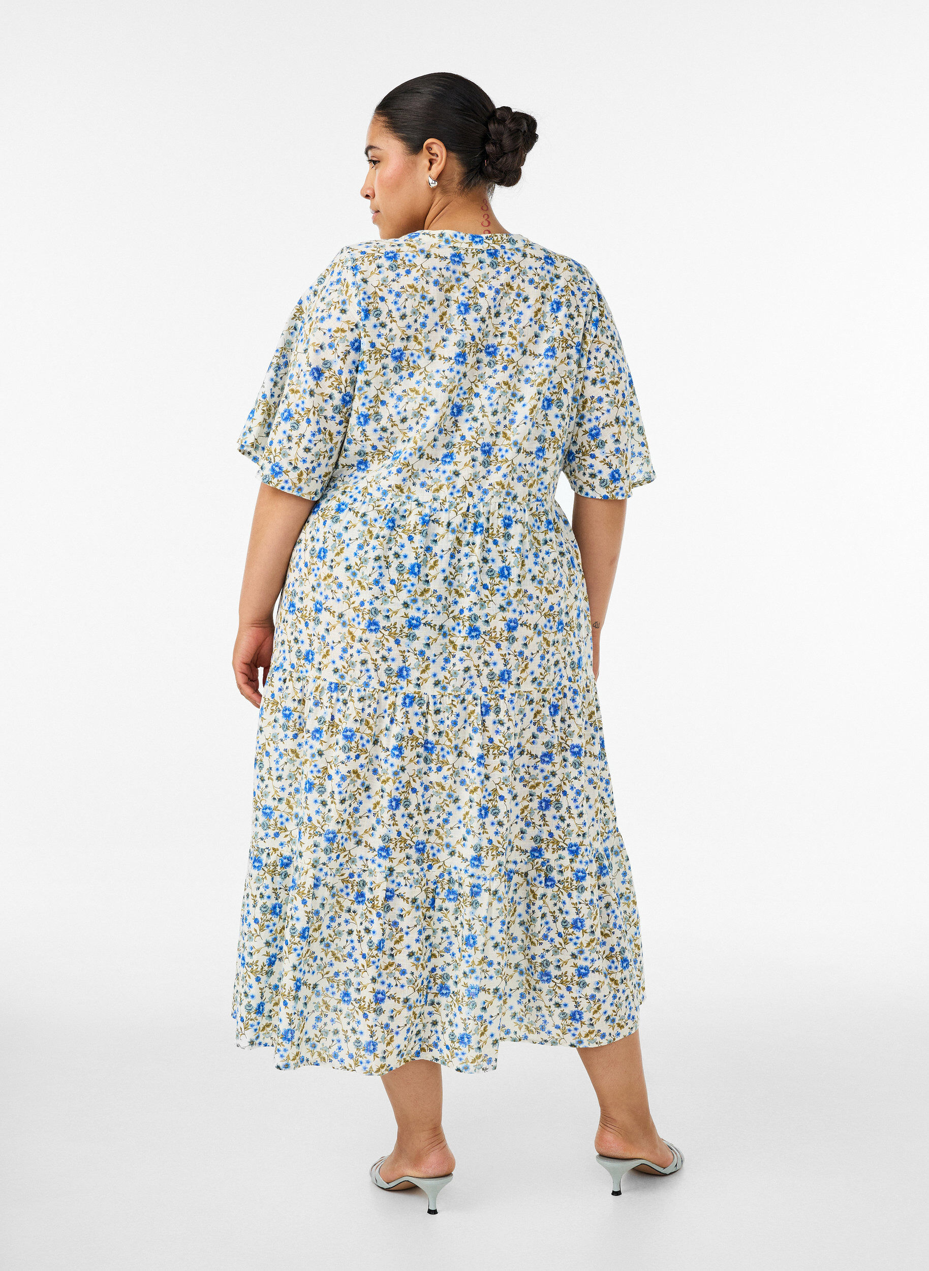 ZizziMidikjole i bomuld med blomsterprint, Bl&aring;, Model image number 1
