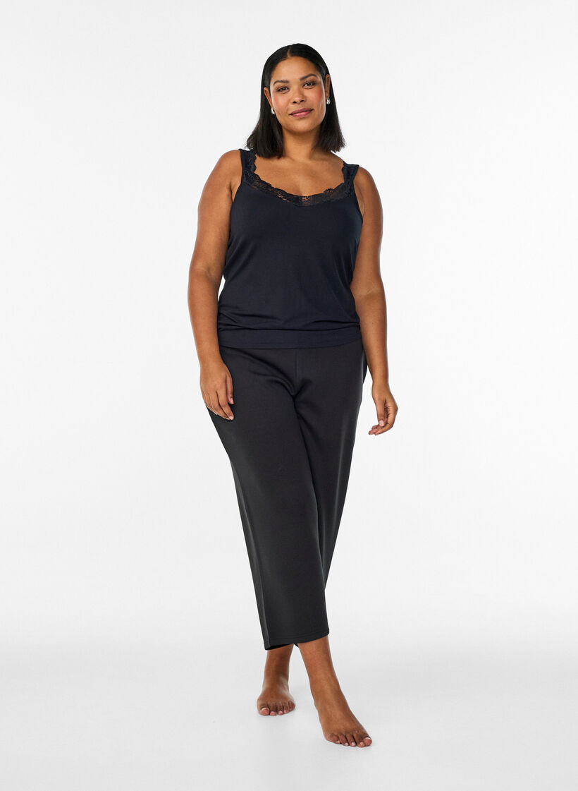 Viskose top med blondekant, Sort, Model image number 1