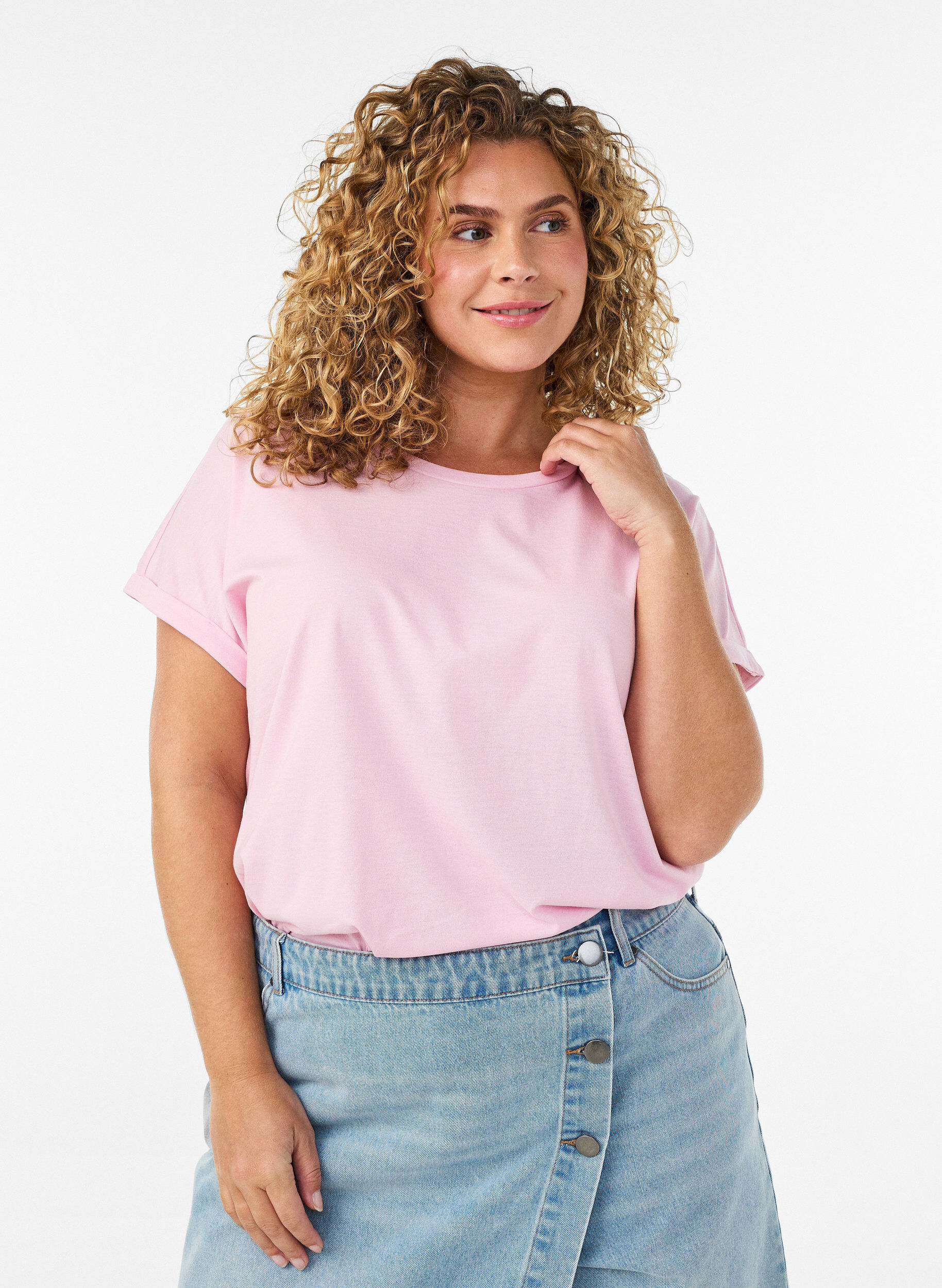 Kort&aelig;rmet T-shirt i bomuldsblanding, Lyser&oslash;d, Model
