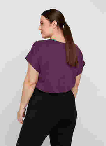 Ensfarvet trænings t-shirt, Blackberry Wine, Model image number 1