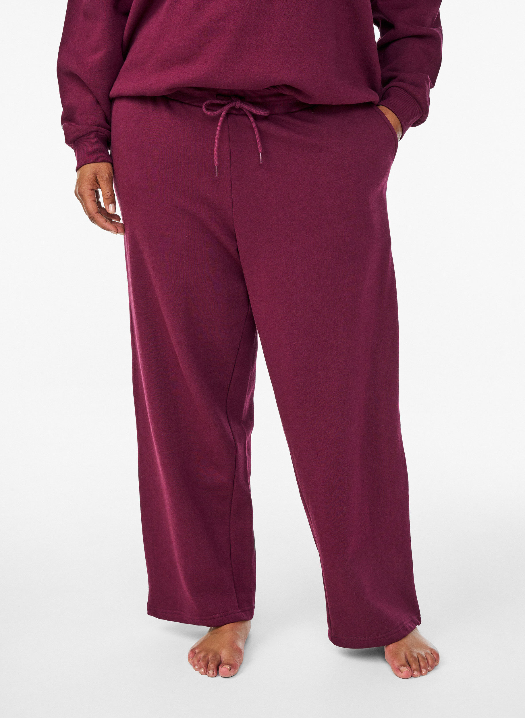 Zizzi Sweatpants med lommer, M&oslash;rk Bordeaux, Model image number 2