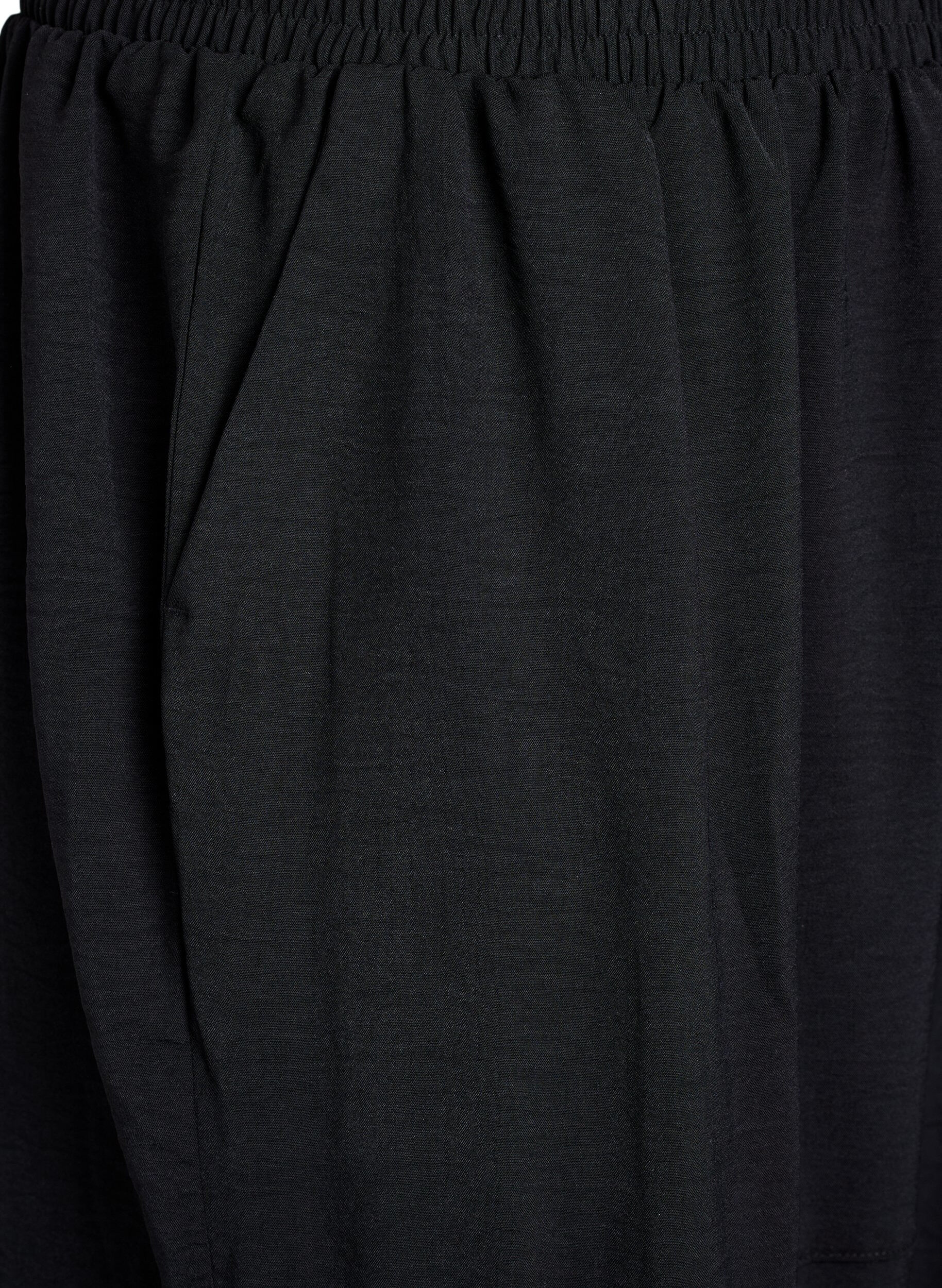 Zizzi Haremsbukser med cargolommer og elastisk talje, Sort, Packshot image number 2