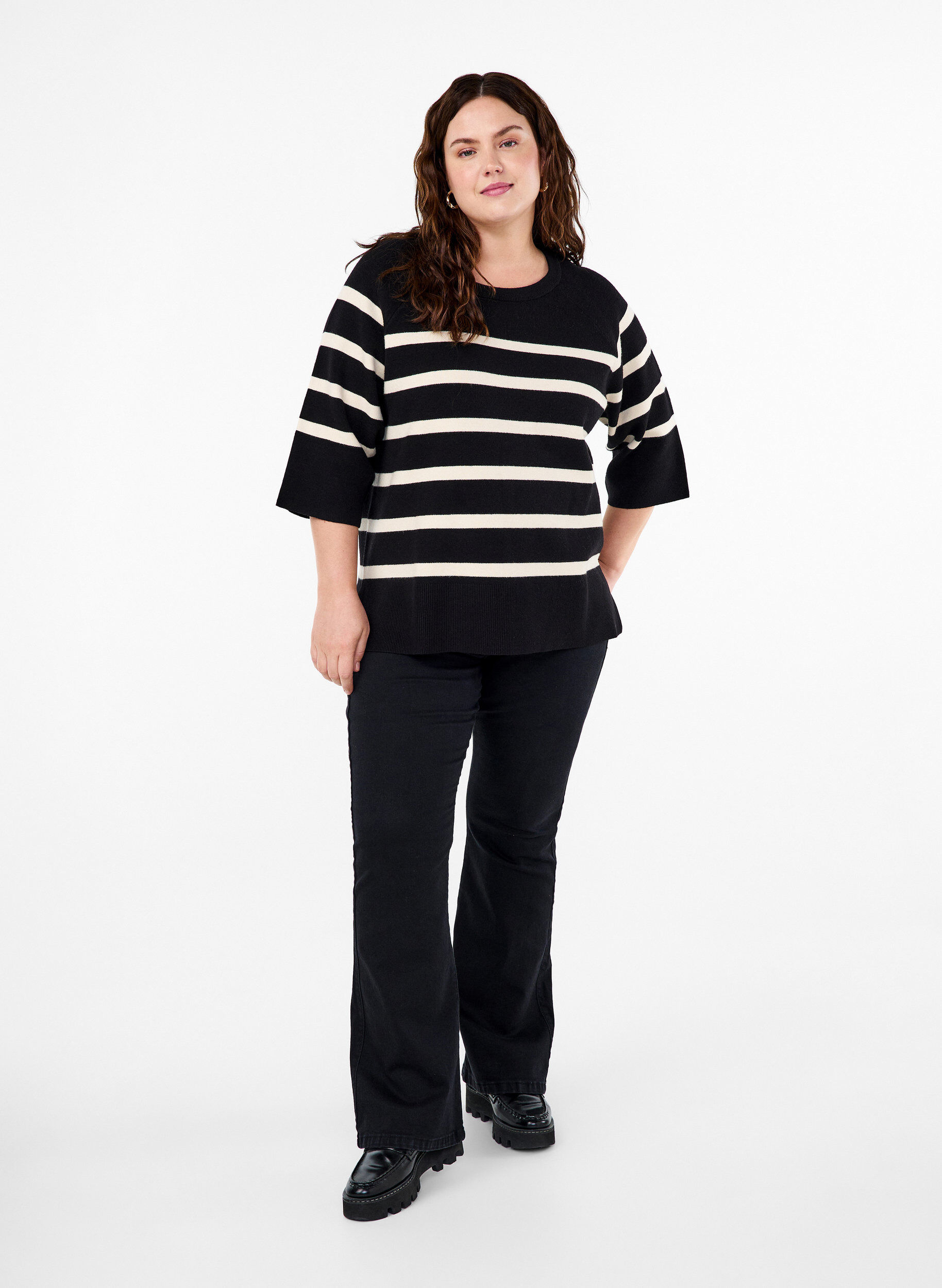 Zizzi 3/4 &aelig;rmet strikbluse med striber, Black Birch Stripes, Model image number 2