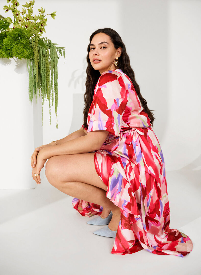 Wrapkjole i satin med print, Geranium Graphic AOP, Image image number 0