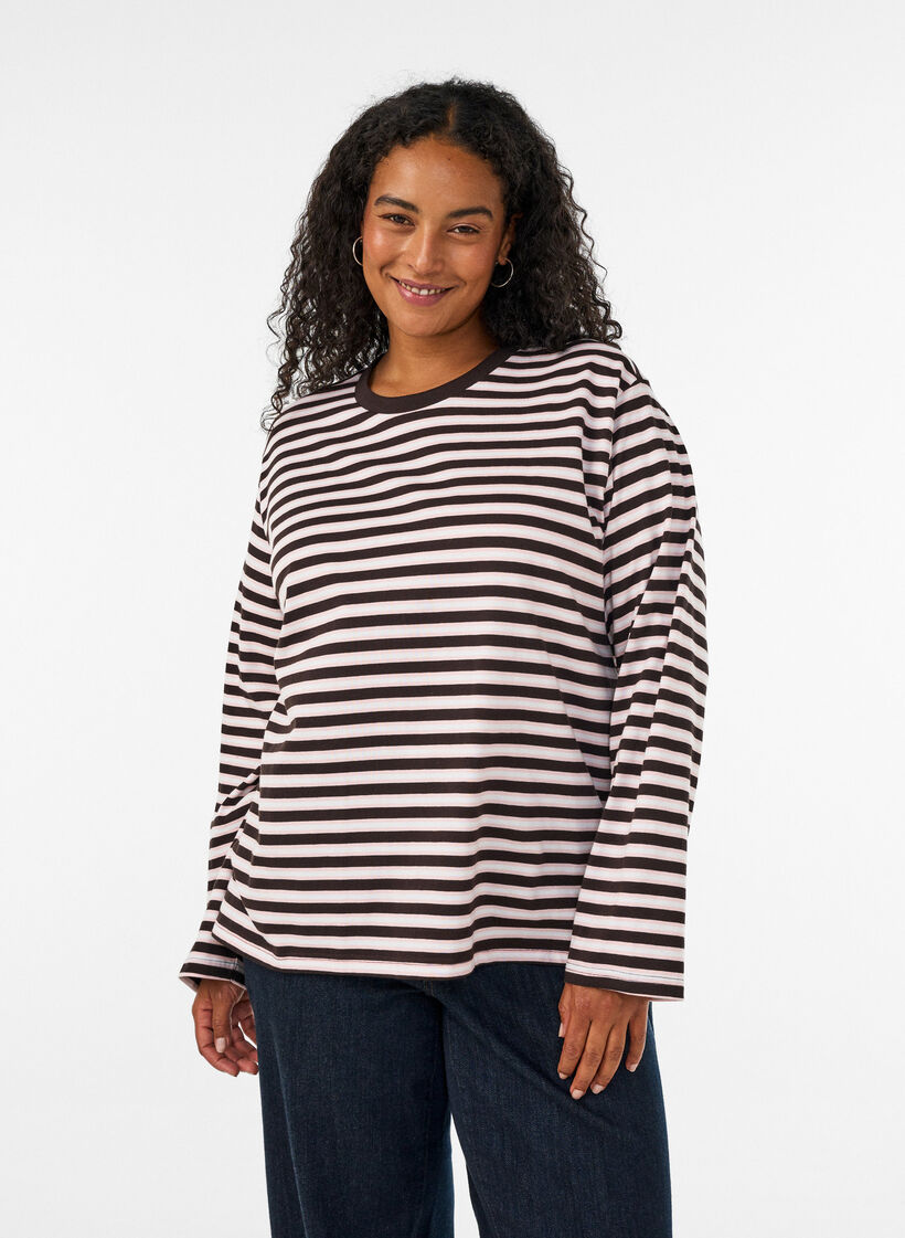 Basis t-shirt med lange &aelig;rmer, Lyser&oslash;d, Model image number 0
