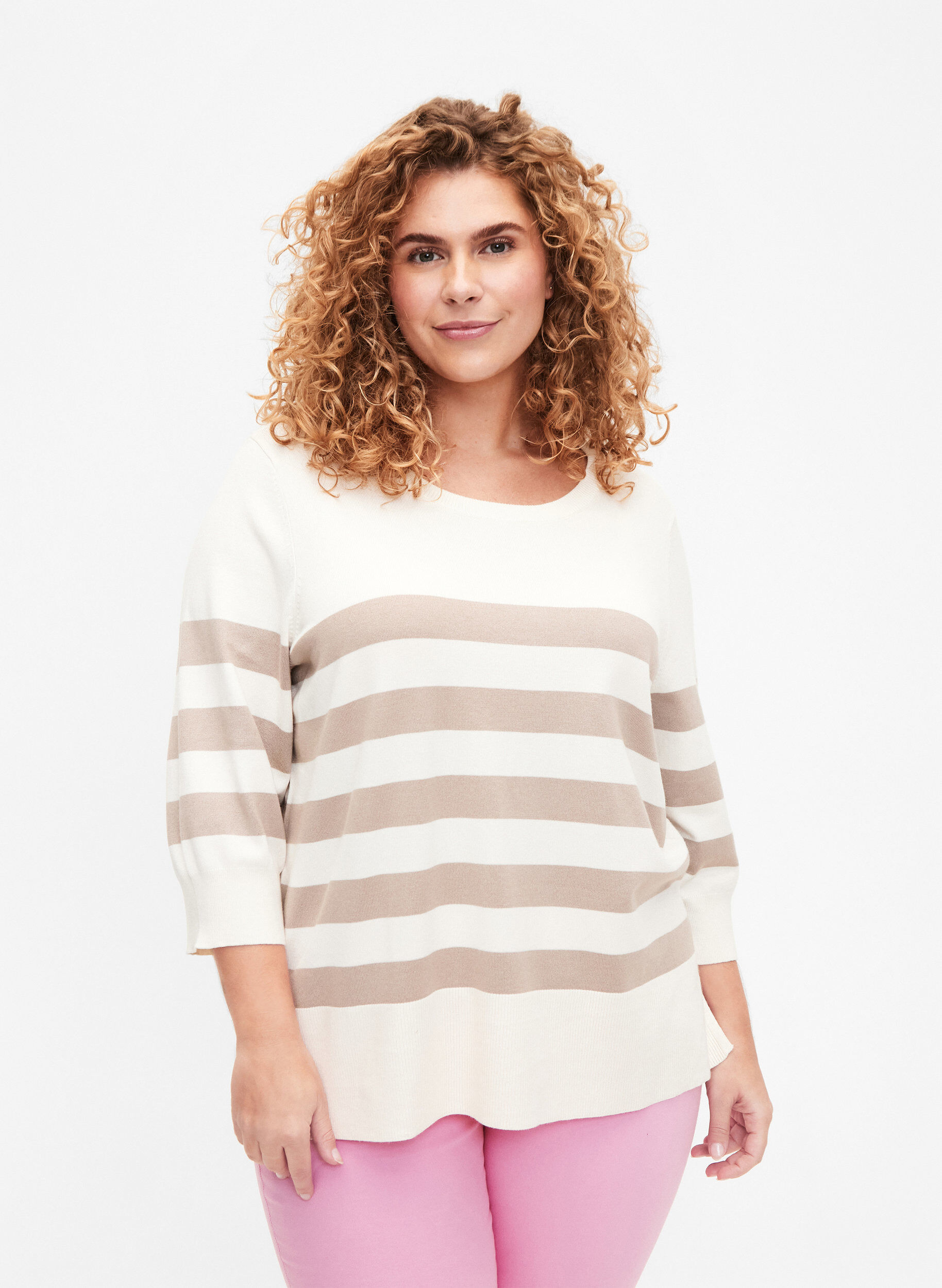Zizzi Stribet strikbluse i viskose med 3/4 &aelig;rmer, Birch/Simply Taupe, Model image number 0