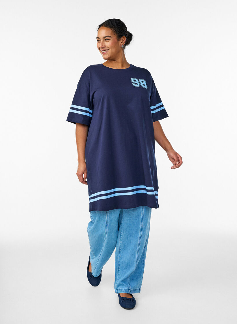 Kort t-shirtkjole med sporty detaljer, Bl&aring;, Model image number 1