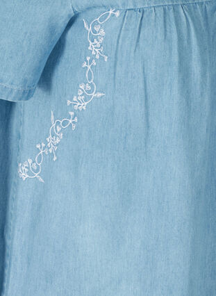 Kortærmet bluse med broderi , Light blue denim ASS, Packshot image number 3