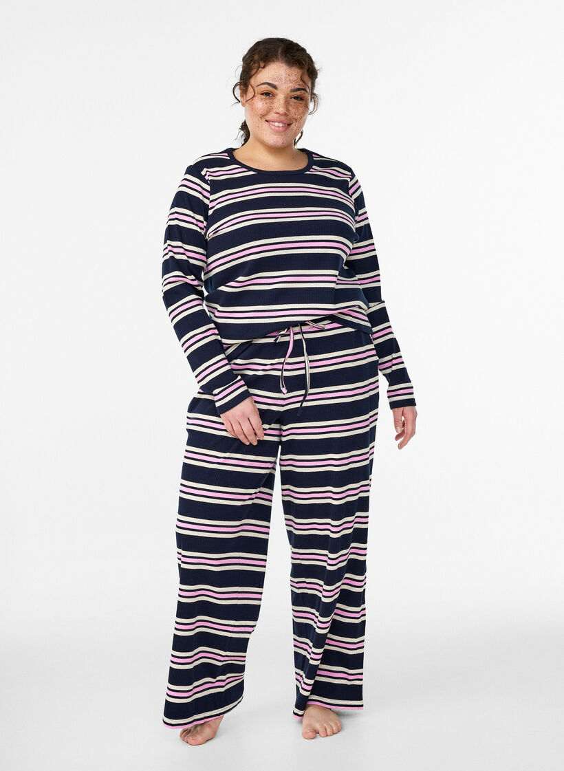 Lang&aelig;rmet natbluse i rib jersey med striber, Bl&aring;, Model