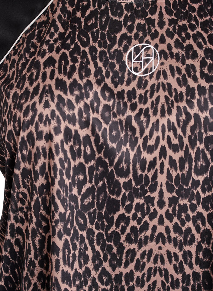 Tr&aelig;ningst-shirt med leopardprint og raglan&aelig;rmer, Brun, Packshot image number 2