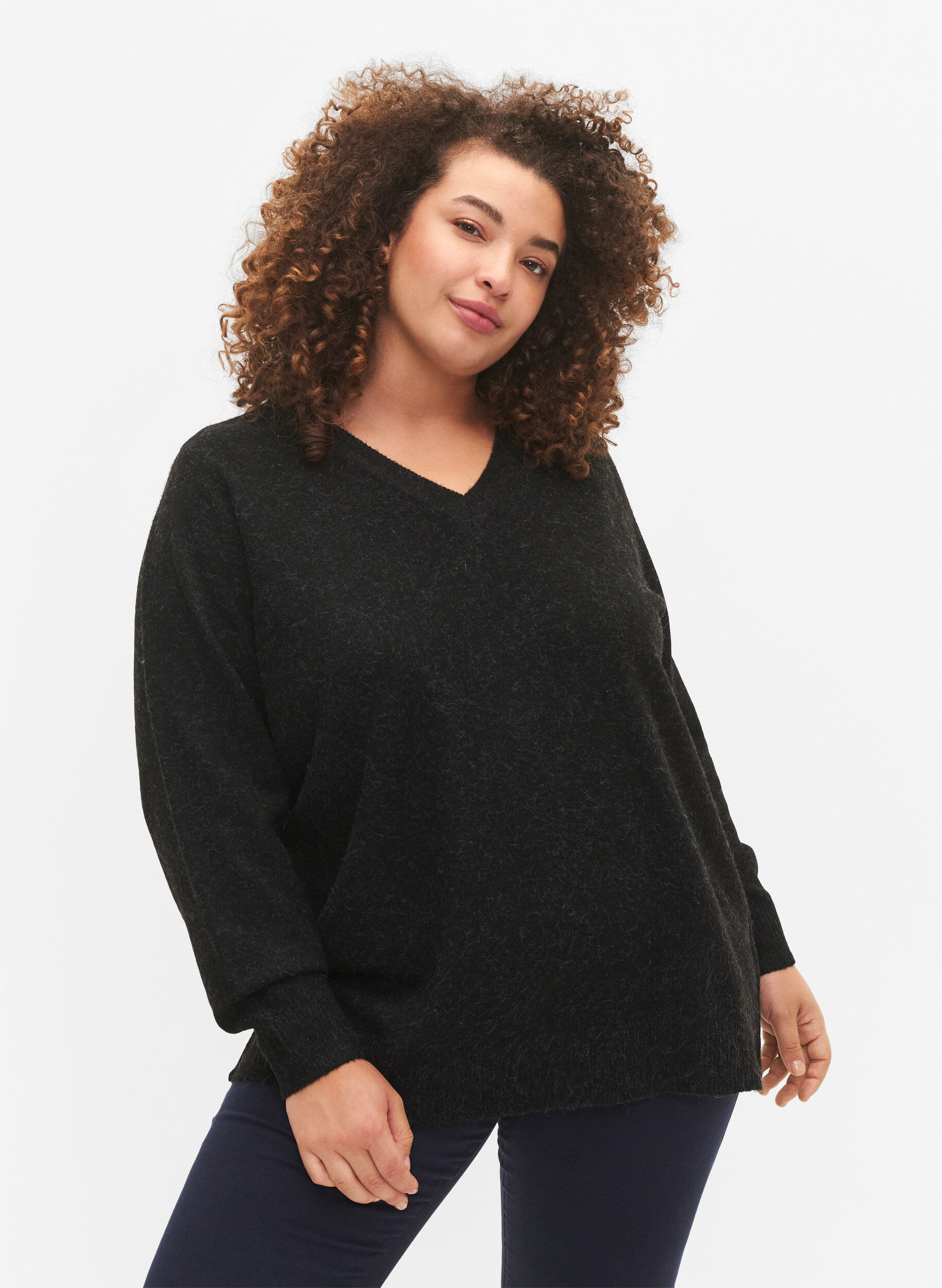 Zizzi Meleret strikbluse med v-hals, Dark Grey Melange, Model image number 0