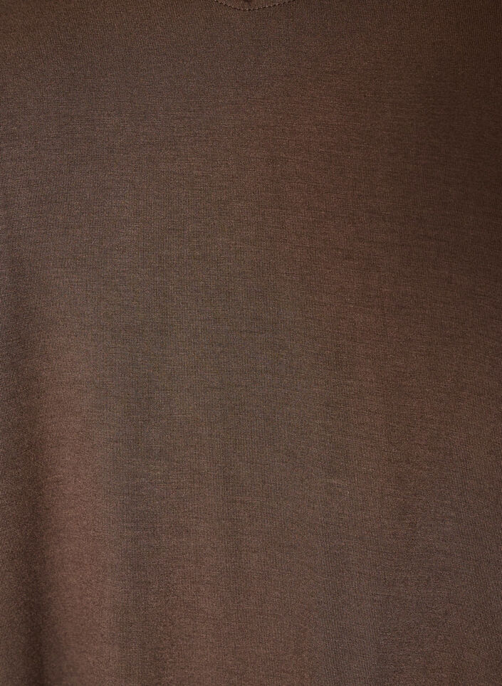 Basis T-shirt i viskose med V-hals, Brun, Packshot image number 2