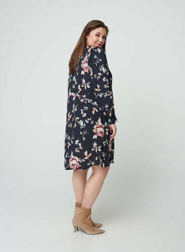 Blomstret kjole i viskose, AOP: FLOWER, Model image number 1