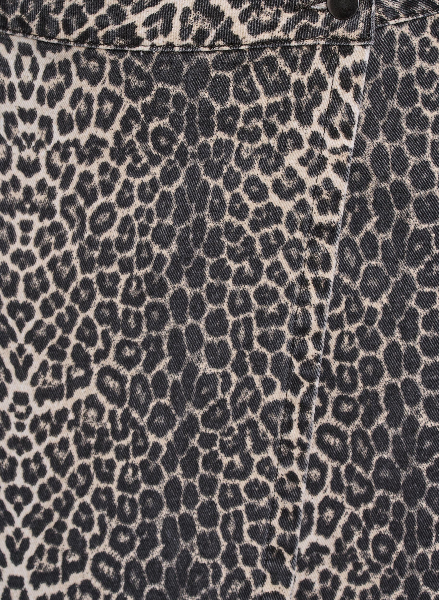 Zizzi Kort denimnederdel med leopardprint og A-snit, Brun, Packshot image number 2