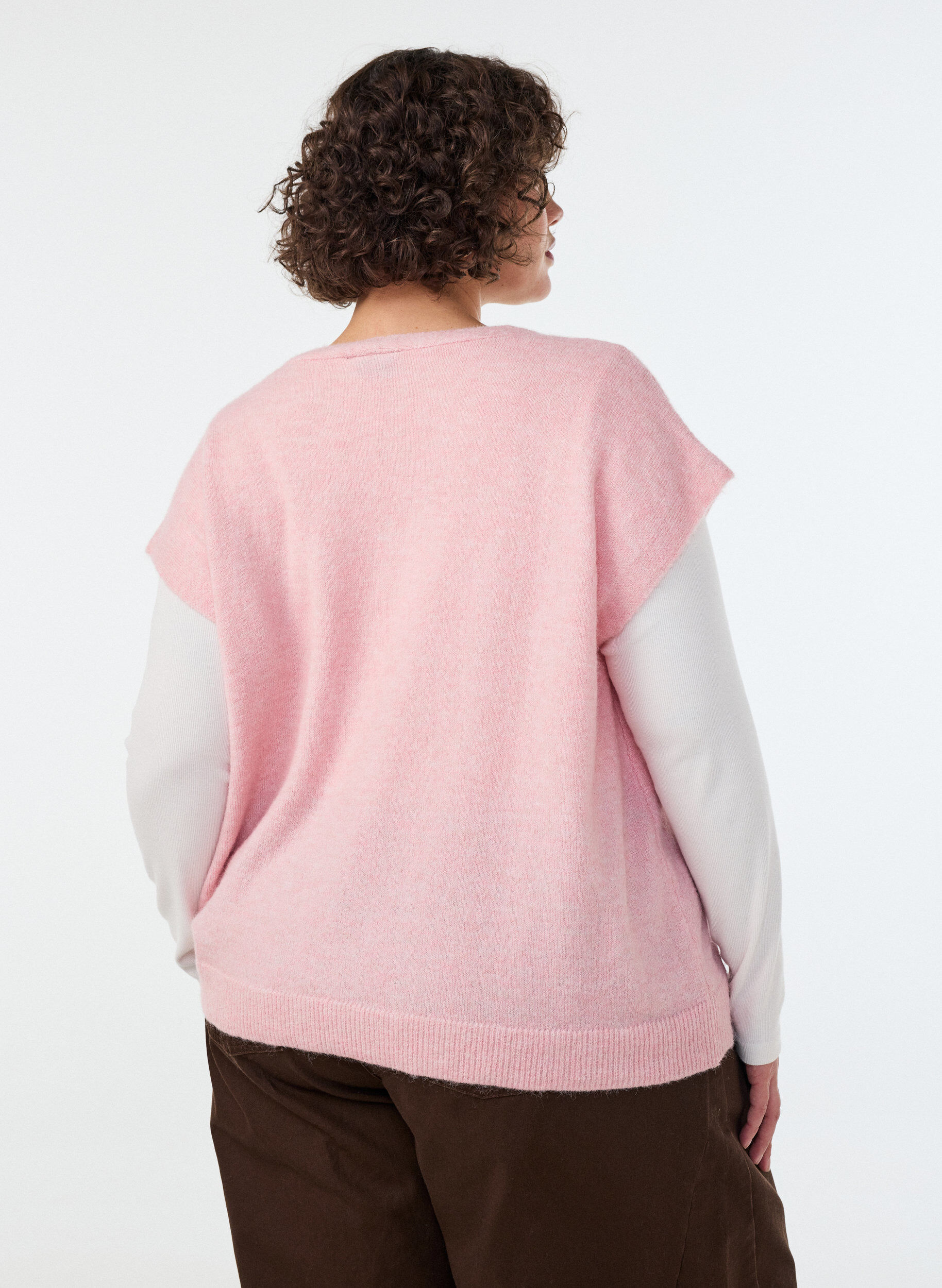 ZizziStrikvest med V-hals og dekorative knapper, Lyser&oslash;d, Model image number 2