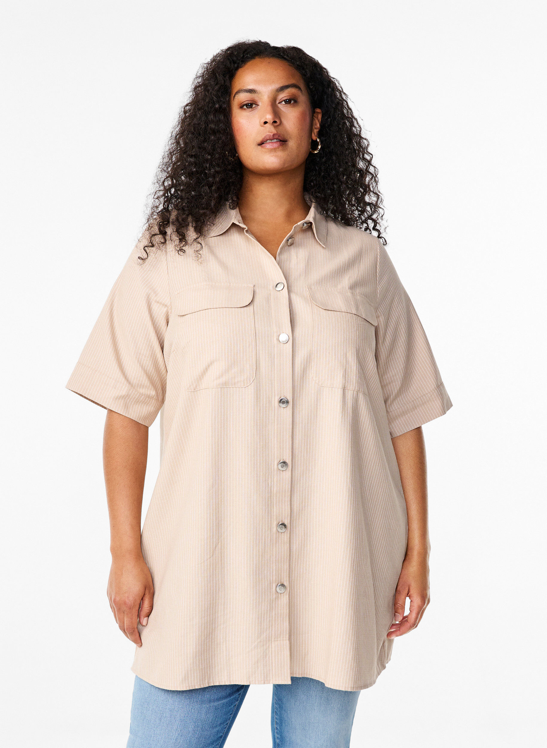Zizzi Stribet tunika med knapper og brystlommer, Beige, Model image number 0