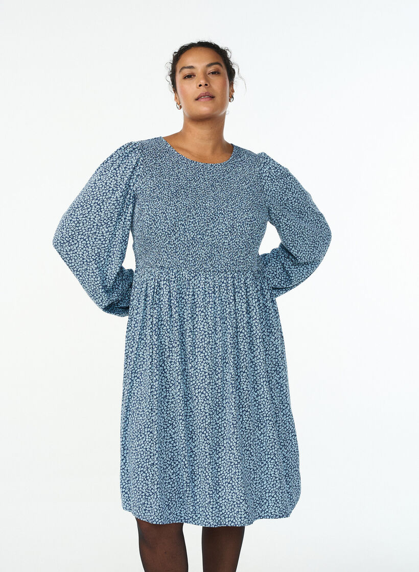 Kjole med smock-overdel og sm&aring;blomstret m&oslash;nster, Bl&aring;, Model image number 0