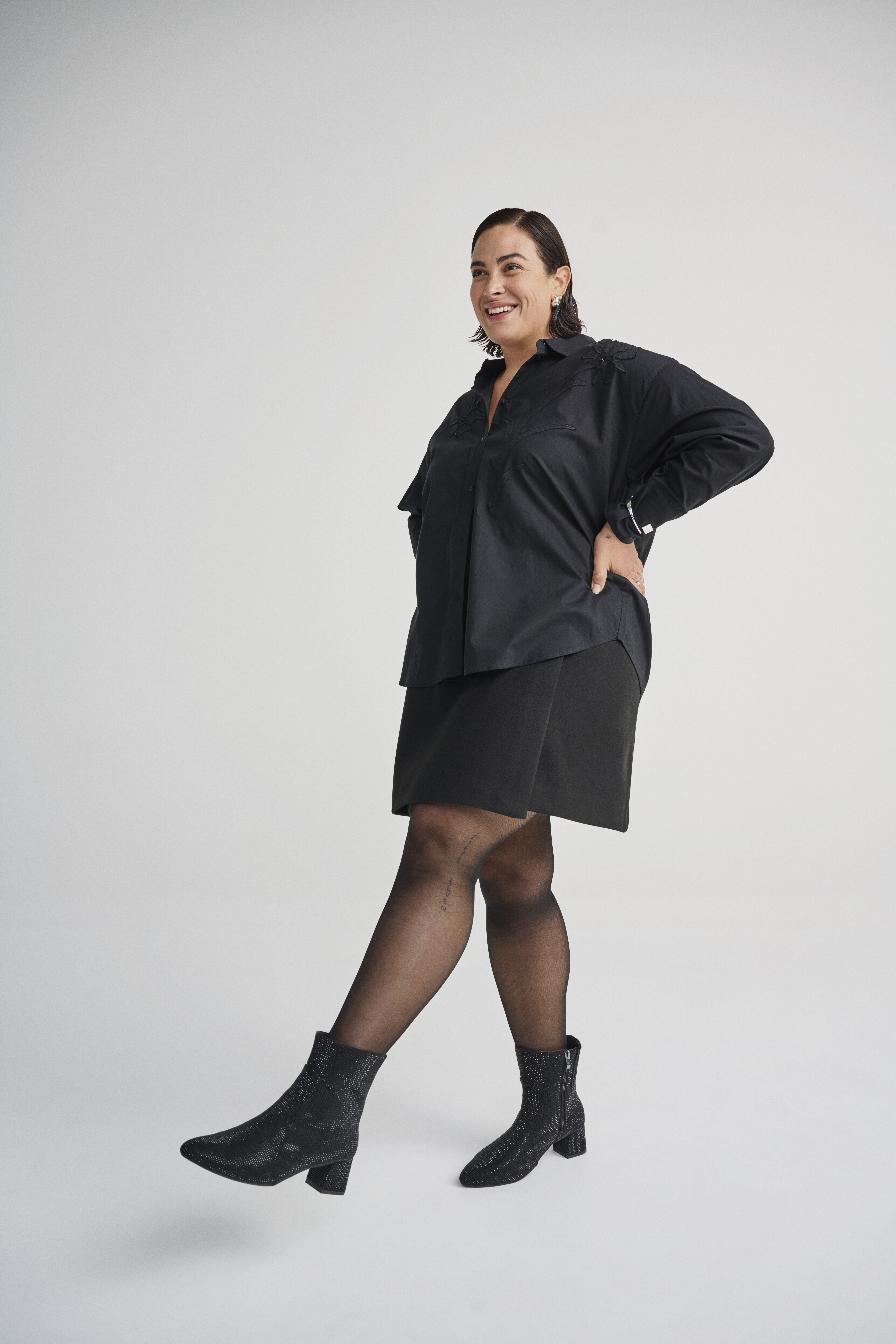 Zizzi St&oslash;vle med rhinsten, , Model