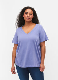 Kortærmet t-shirt med v-udskæring, Lavender Viloet, Model