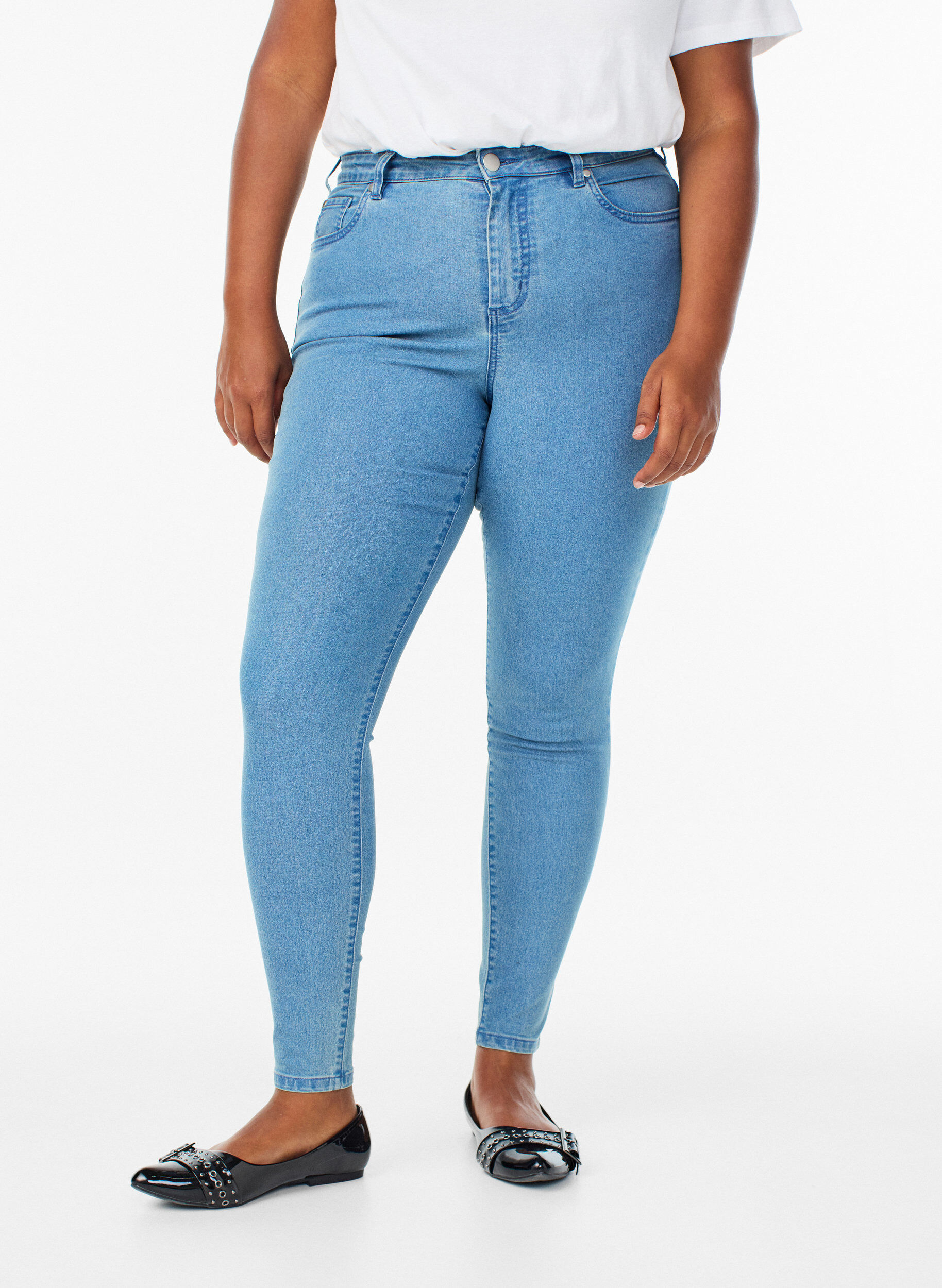 ZizziAmy jeans med h&oslash;j talje og super slim fit, Bl&aring;, Model image number 2