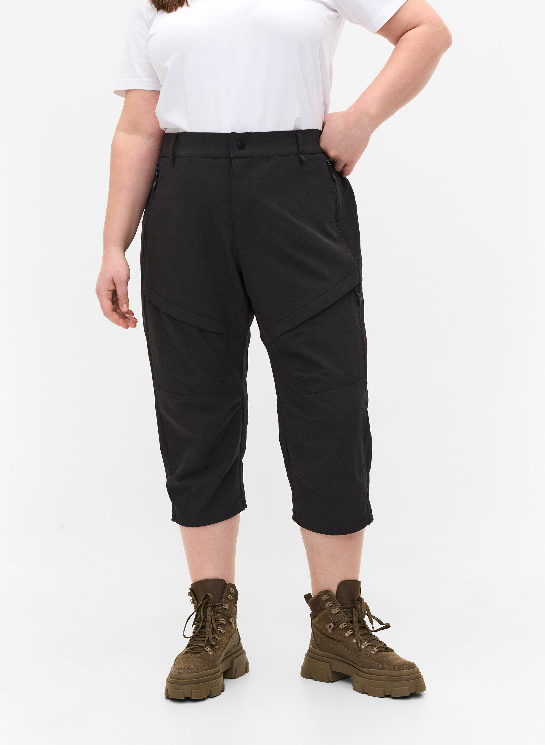 Zizzi Hiking knickers med lommer, Black, Model image number 1