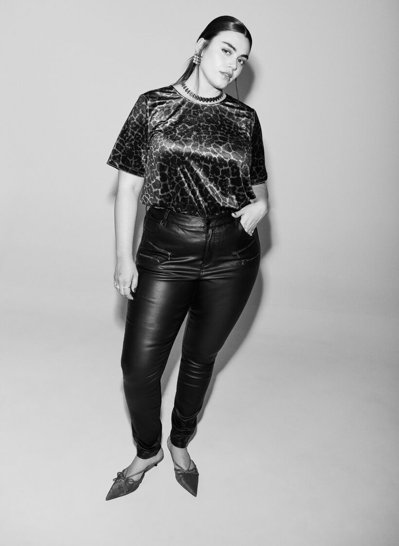 Coated Amy jeans med lynlåsdetalje, Sort, Image image number 0