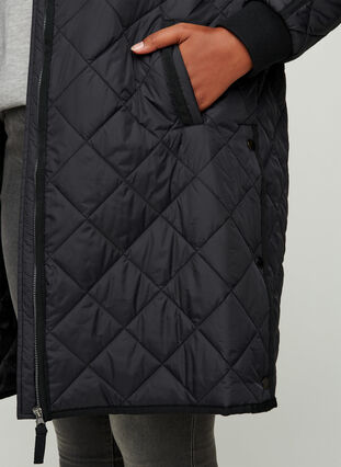 Quiltet jakke med hætte, Black, Model image number 2