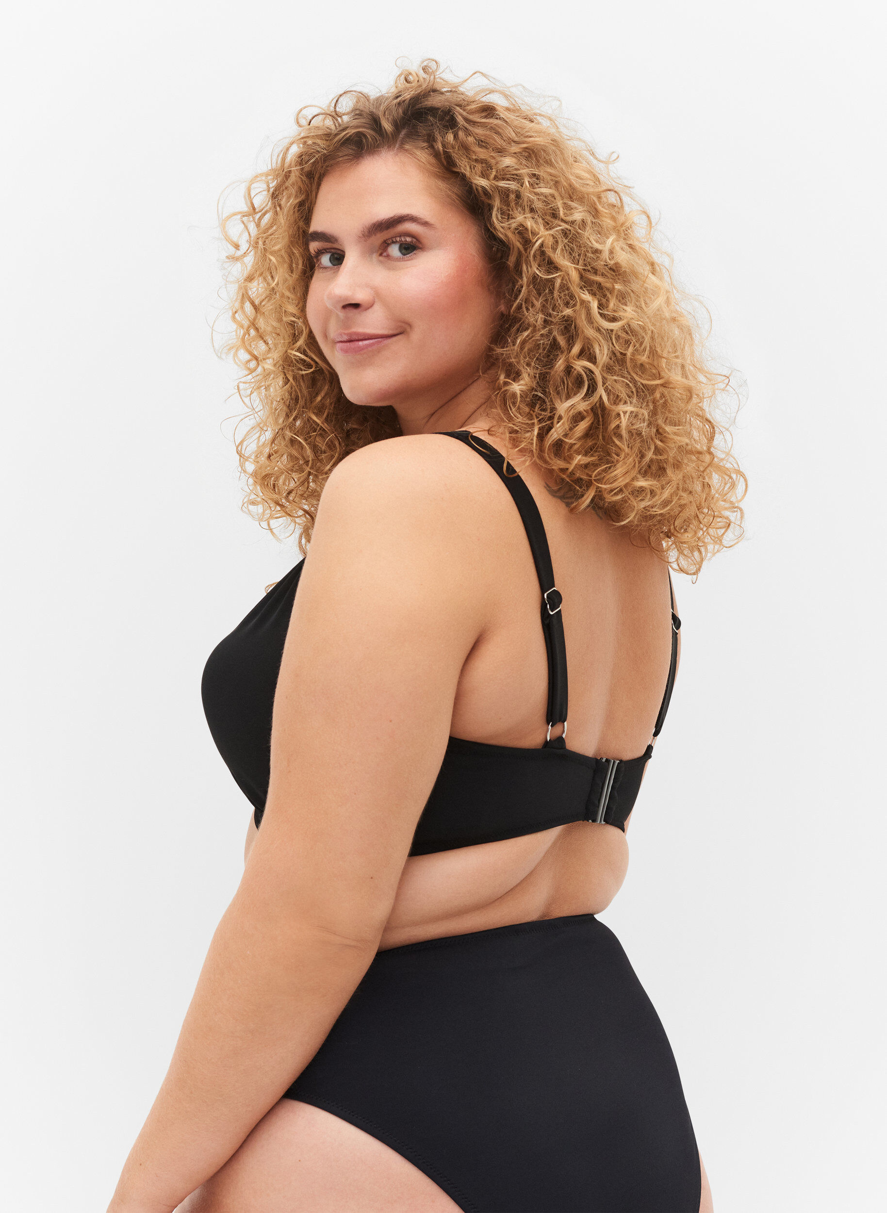 Zizzi Bikini b&oslash;jle bh med udtagelige indl&aelig;g, Black, Model image number 1