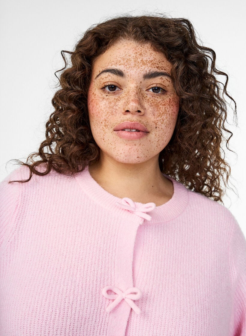 Kortærmet strikcardigan med sløjfer, Lyserød, Model