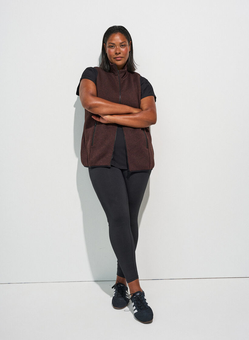 Vest med h&oslash;j hals og lynl&aring;s, Brun, Model image number 0