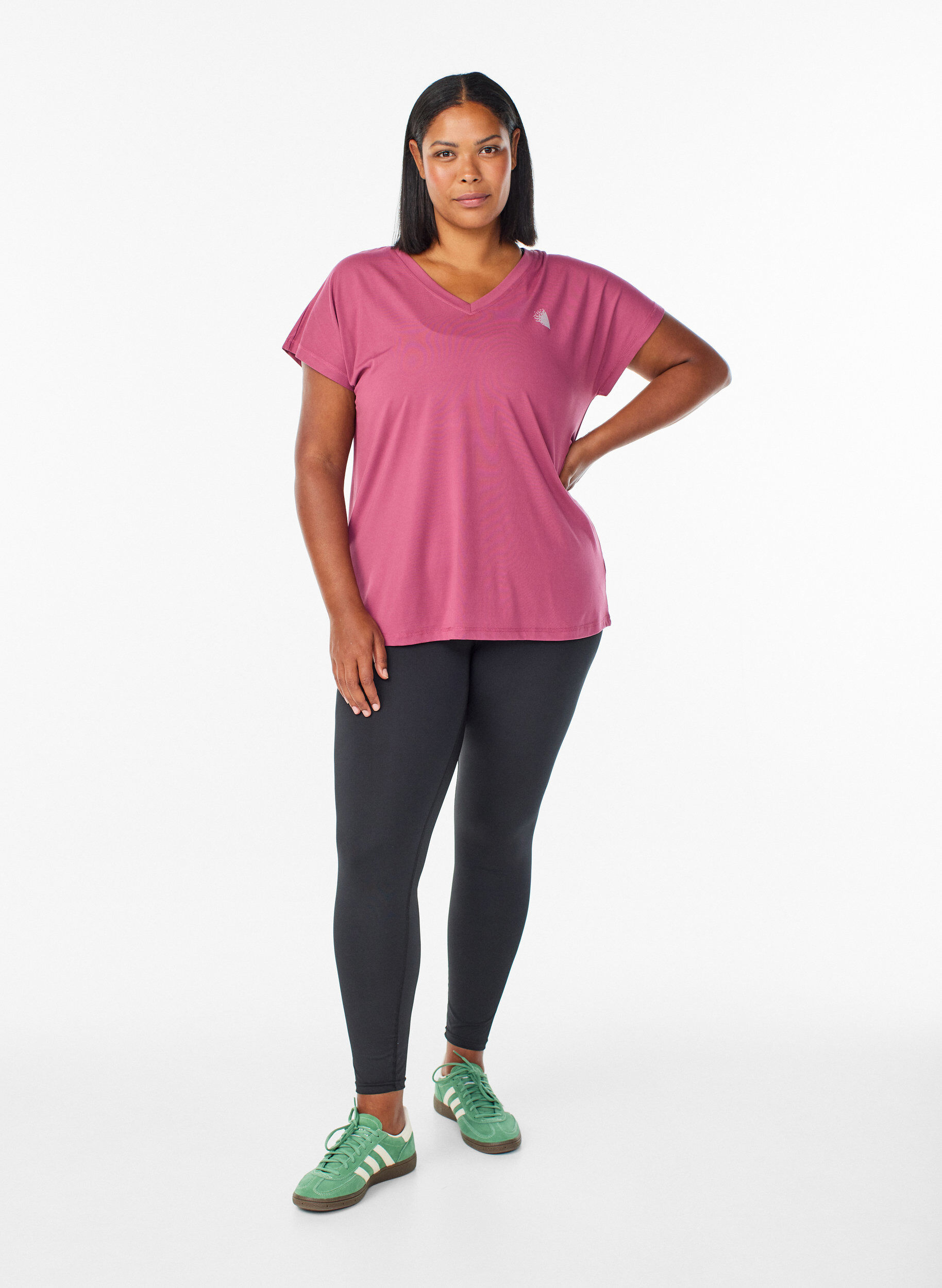 ZizziL&oslash;s tr&aelig;nings t-shirt med v-hals, R&oslash;d, Model image number 1