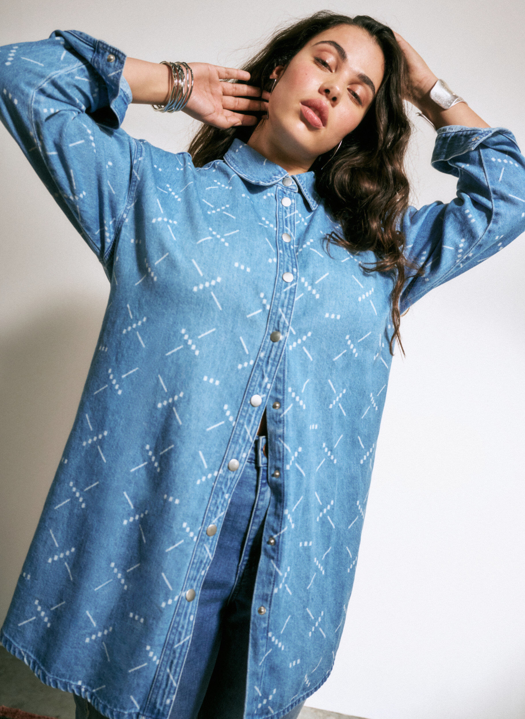 Zizzi L&oslash;s denimjakke med m&oslash;nster, Light blue denim, Image image number 0