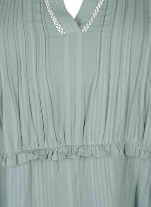 Kjole i bomuld med 3/4 ærmer og flæser, Chinois Green, Packshot image number 2