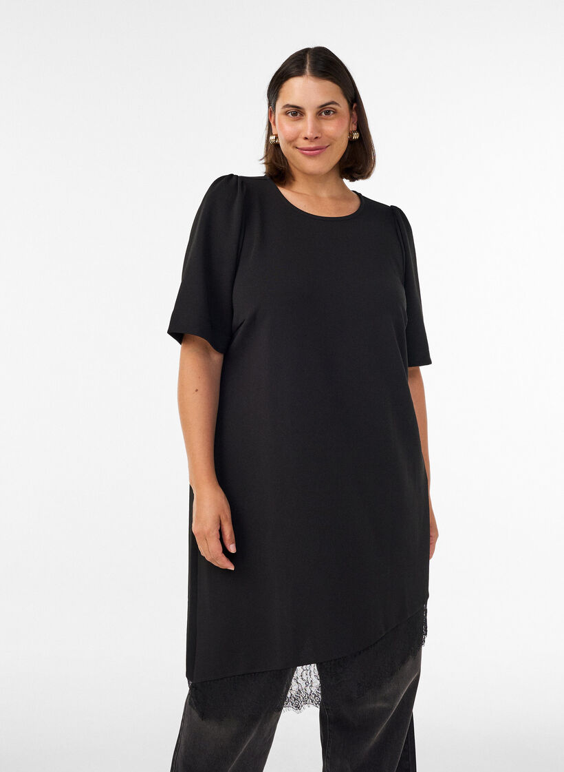 Tunika med asymmetrisk blondekant, Sort, Model image number 0