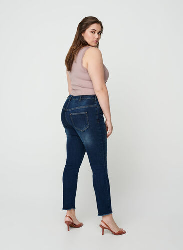 Cropped Nille jeans med rå kanter, Blue denim, Model image number 1
