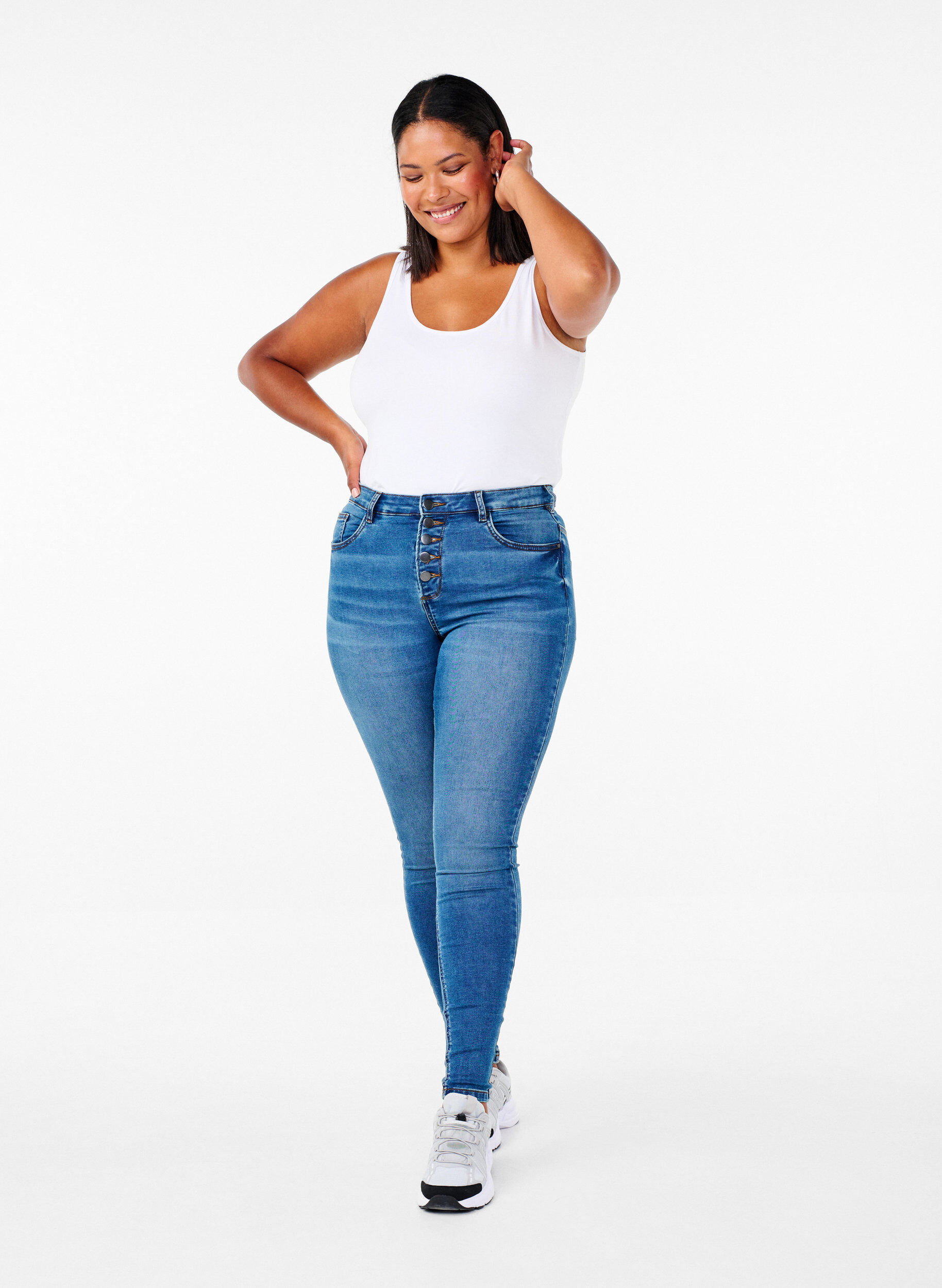Zizzi H&oslash;jtaljede Amy jeans med knaplukning, Blue Denim, Model image number 0